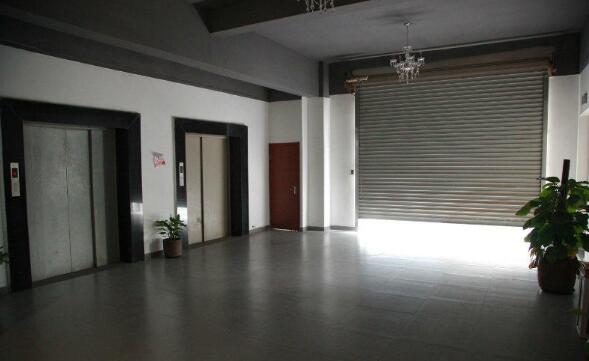 XA閔行莘莊工業(yè)區(qū)廠房倉(cāng)庫(kù)辦公樓出租 90、 200、550平物業(yè)直租 展示、特賣(mài)、汽車、教育等行業(yè)