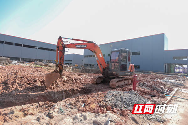 株洲高新區(qū)59個(gè)在建重點(diǎn)產(chǎn)業(yè)項(xiàng)目復(fù)工率達(dá)99%