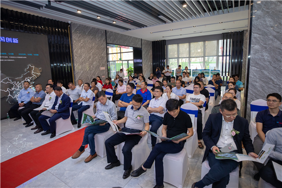 中南高科南譙智慧小鎮(zhèn)招商中心開(kāi)放暨企業(yè)簽約儀式舉行