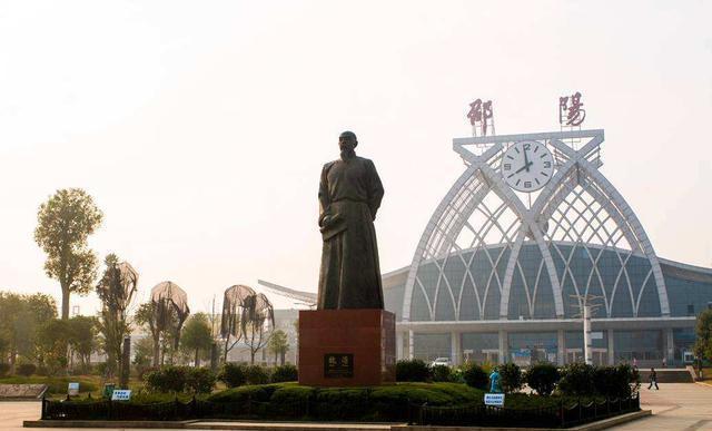 湖南邵陽名列前茅的三大高中有爭(zhēng)議？2020年高考成績(jī)說話！