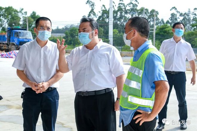 李惠文深入一線督導(dǎo)檢查項目建設(shè)