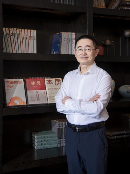 中南傳媒董事長彭玻：將繼續(xù)堅守主業(yè)、擁抱趨勢 確保公司在出版領(lǐng)域頭部地位