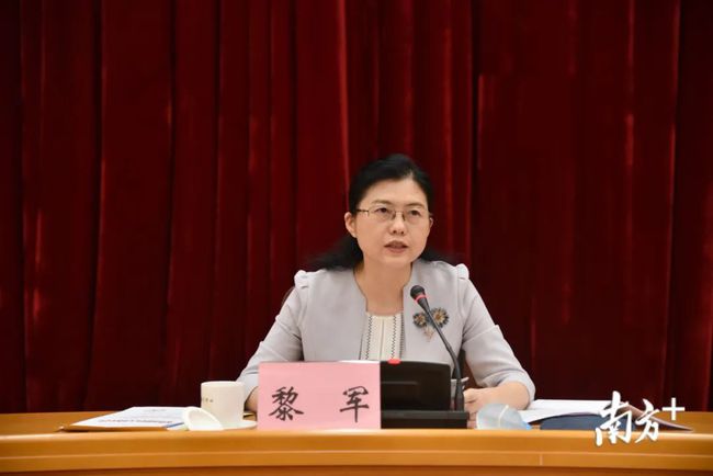 罕見(jiàn)！岳陽(yáng)籍一女副市長(zhǎng)正廳級(jí)！