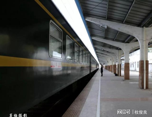 一定要打出鐵路公安的威風(fēng)1991年321次列車特大搶劫案偵破始末