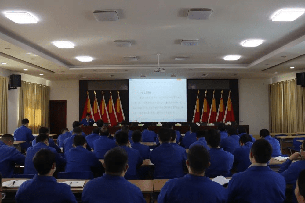 豫西集團(tuán)中南鉆石公司開展工程建設(shè)項(xiàng)目管理人員專題培訓(xùn)