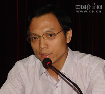 張?jiān)迫沃心瞎こ套稍冊(cè)O(shè)計(jì)集團(tuán)黨委書記、總經(jīng)理(圖簡歷)