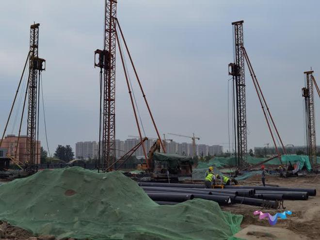 機(jī)器轟鳴奏響項目奮進(jìn)強(qiáng)音中南高科高端裝備智造產(chǎn)業(yè)園全面開工